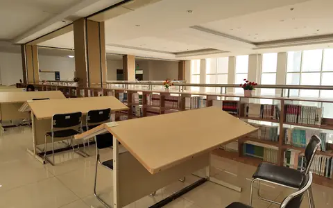 集训营图书馆